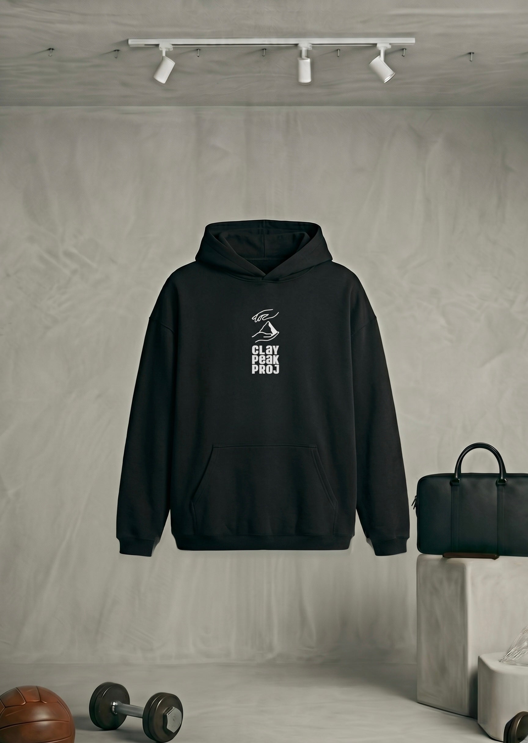 OVERSIZE BLACK HOODIE