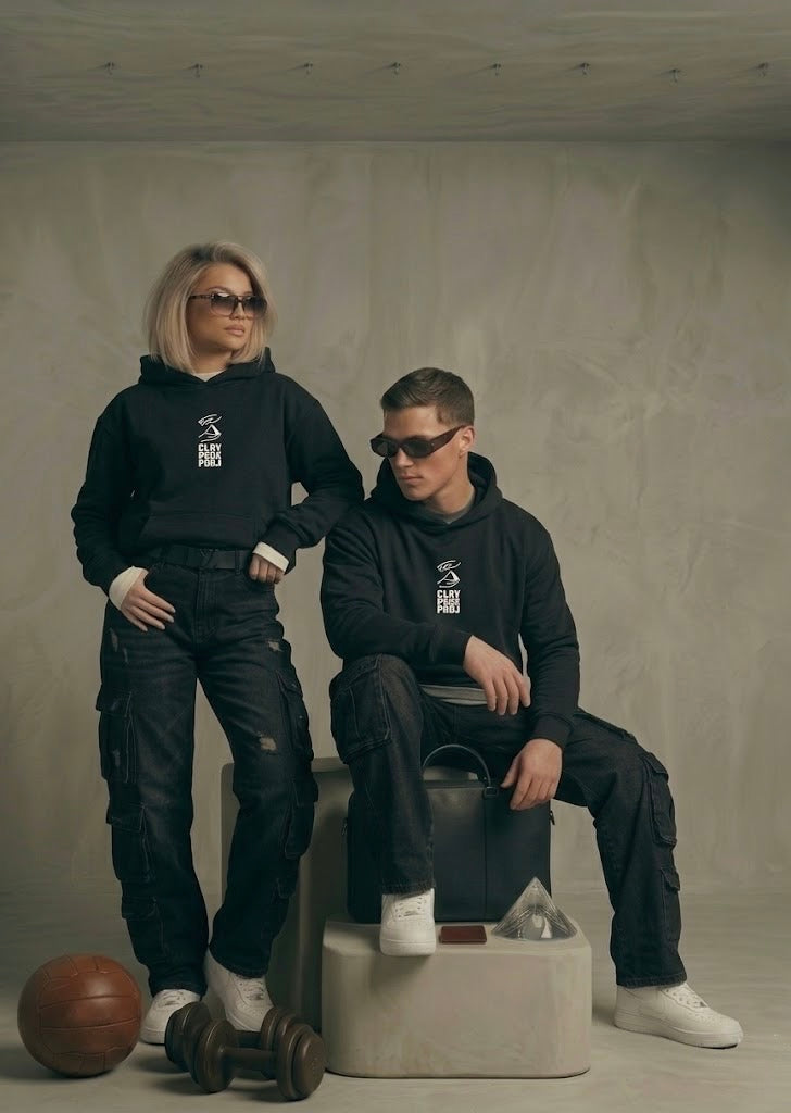 OVERSIZE BLACK HOODIE